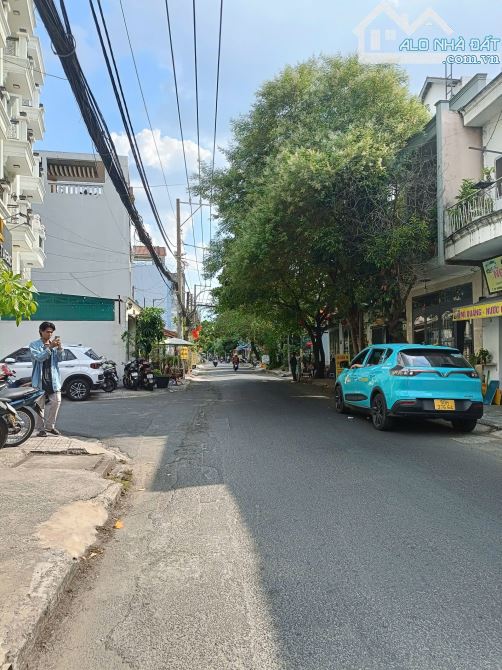 Bán nhà góc 2MT đường số 18 Quang Trung, gần chợ Hạnh Thông Tây, Gò Vấp. 4.2x16m, 5 tấm,