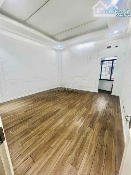 Cho thuê nhà 3 tầng Nguyễn Văn Linh gần Cầu Rồng - Vị trí cực đẹp