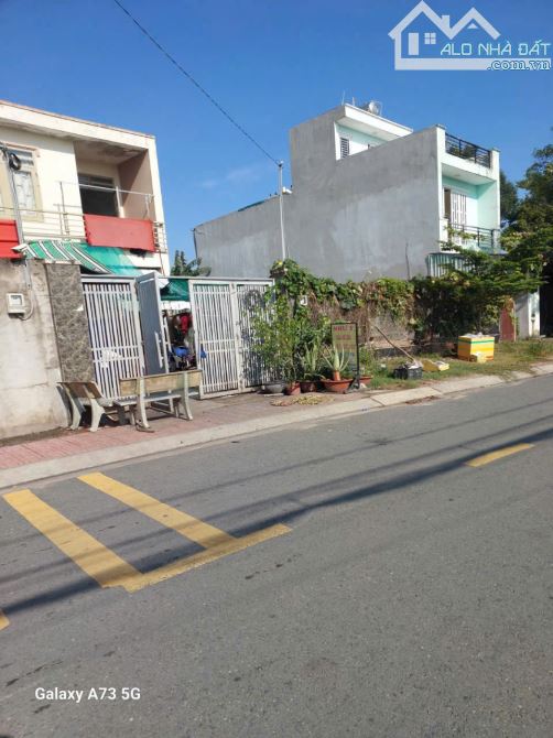 Bán lô đất 180m2 giá  2ty45 tỷ SHR ngay Hồ Văn Tắng