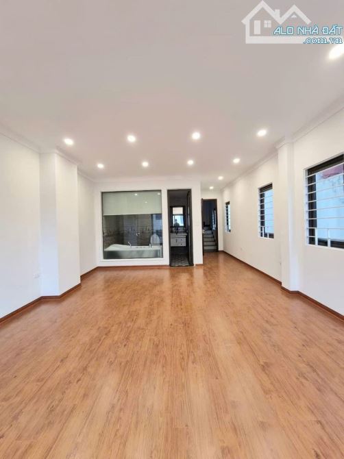💥#NHỈNH_7_TỶ  🏠NHÀ MỚI - 6 TẦNG THANG MÁY - GARA Ô TÔ. ➡️Cách mặt đường NGUYỄN VĂN LINH