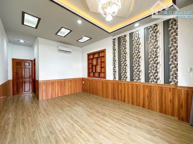 BÁN NHÀ MỚI 1 TRỆT 2 LẦU ĐẸP ĐƯỜNG SỐ 8 KDC ĐẠI HỌC Y DƯỢC CẦN THƠ, AN KHÁNH