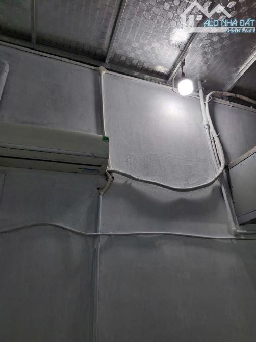 Phòng trọ Xuân Đỉnh cấp 4 gác xép với 28m2 đủ đồ giá 2,5tr /th