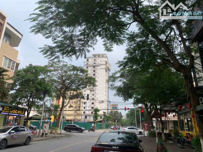 Bán nhà đô thị Hud mặt đường Ngô Tất Tố 82m2 mặt 5m đông bắc giá 19 tỷ
