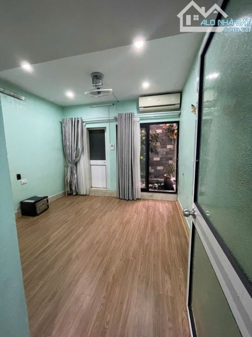 An cư giữa trung tâm Đống Đa chỉ 3.5 tỷ – Căn hộ tập thể đẹp, pháp lý chuẩn, full nội thất