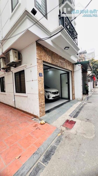 BÁN NHÀ 5 TẦNG THANG MÁY - LÔ GÓC - GARA Ô TÔ PHỐ NGỌC THUỴ. DT: 55M. MT: 5m. Giá 13,5 Tỷ.