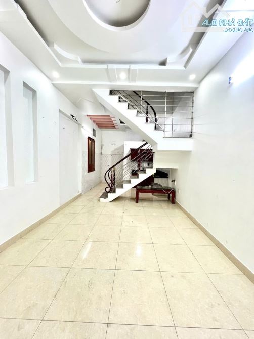 🍀 Cần bán nhà 3 tầng tại Nguyễn Tường Loan, Nghĩa Xá, Lê Chân.  🌿Giá 2 ty600tr