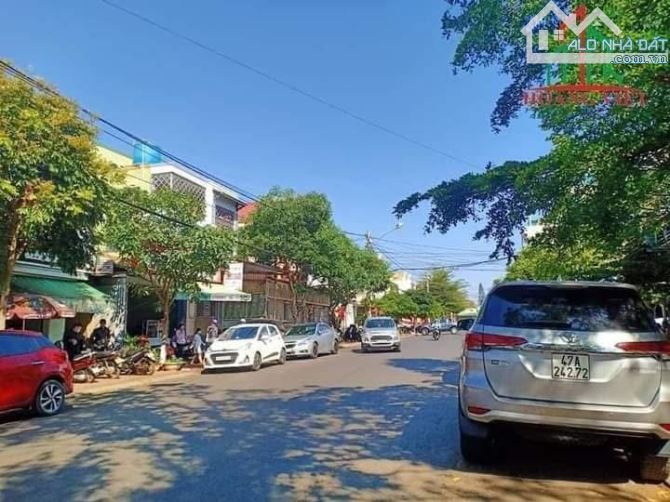 BÁN NHÀ MẶT TIỀN LÊ QUÝ ĐÔN 5x19m GIÁ 8 TỶ
