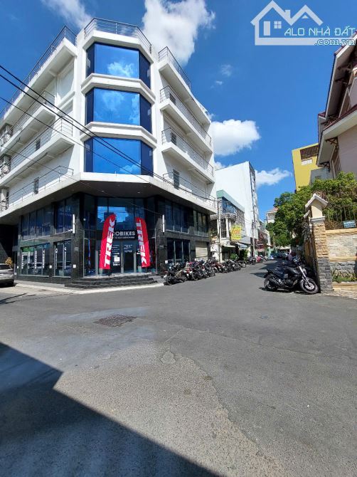 (HOT)CĂN GÓC 2 MẶT TIỀN HOÀNG VIỆT NGANG KHỦNG 13M- HẦM 6TẦNG GIÁ CHỈ 80 TỶ