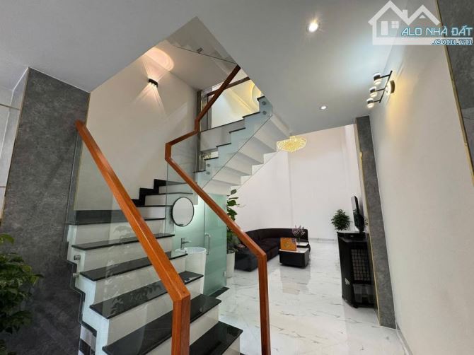🏙️ BÁN GẤP TRONG TUẦN – BÁN NHÀ MẶT TIỀN PHẠM VIẾT CHÁNH – 82M² – 5 TẦNG