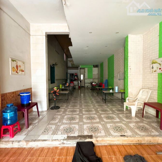 B.án nhà mặt tiền kinh doanh gần chợ Thánh Tâm, Đền Thánh Martin phường Tân Hoà.