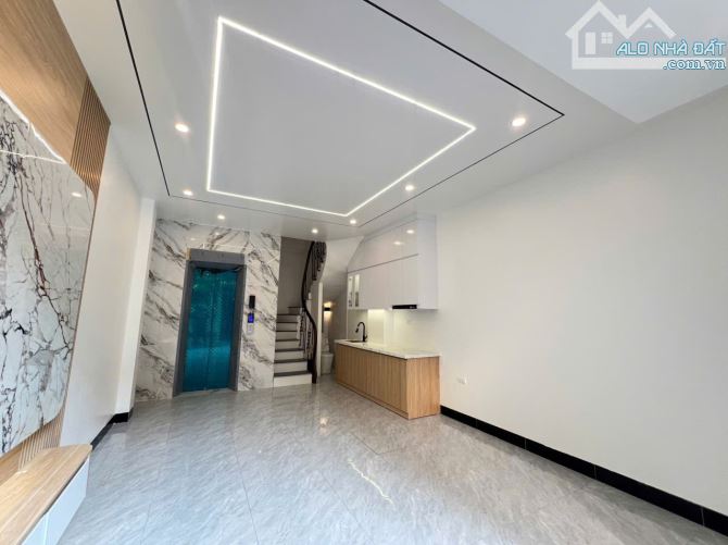Thang máy – KD nhỏ - Ngõ thông – Kiến Hưng HĐ – 32/35m2 giá đầu tư