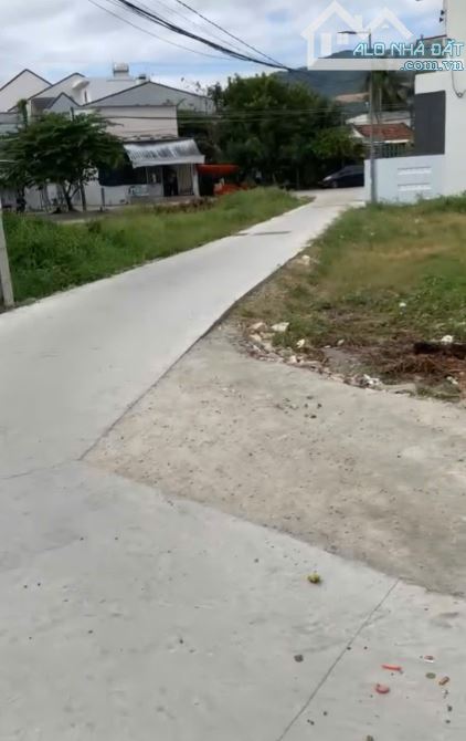 Bán đất 2 mặt tiền hẻm Thái Thông xã Vĩnh Thái giáp KĐT Mỹ Gia( Gói 8)