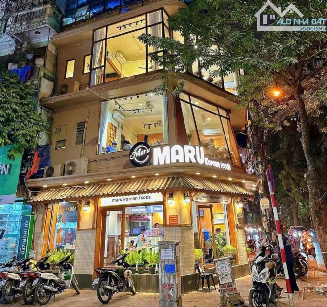 Cho thuê Lô góc nhà mặt phố Nguyễn Phong Sắc Diện tích:30m2,Mặt tiền:11m,Giá:30tr/tháng