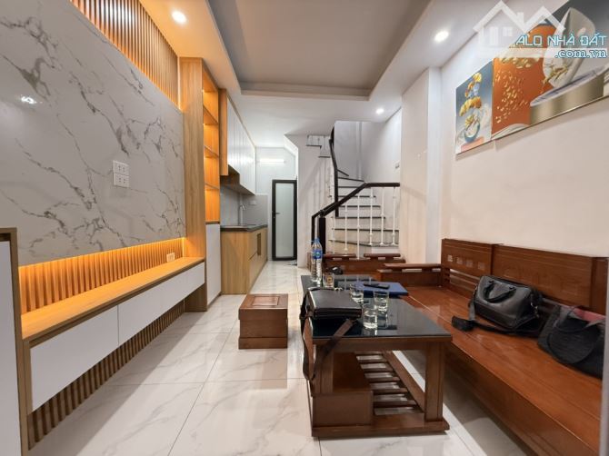 NHÀ PHAN ĐÌNH GIÓT – 10M RA PHỐ, NGÕ RỘNG – NHÀ ĐẸP 22MX4T– FULL NỘI THẤT GIÁ 4TỶ