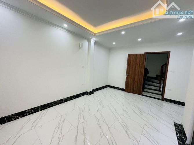 💥NHÀ ĐẸP MỚI TINH THƯỢNG THANH , CÁCH 1 NHÀ  RA Ô TÔ TRÁNH