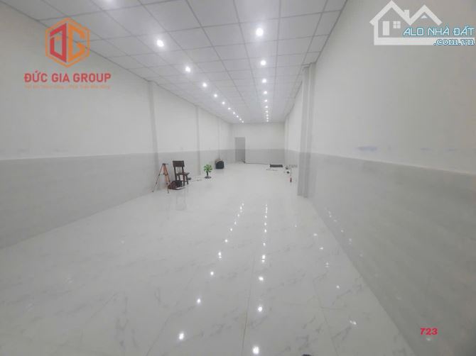 Cho thuê nhà mới đẹp mặt tiền gần ngay Phạm Văn Thuận - đường Nguyễn Văn Hoa giá 16 triệu