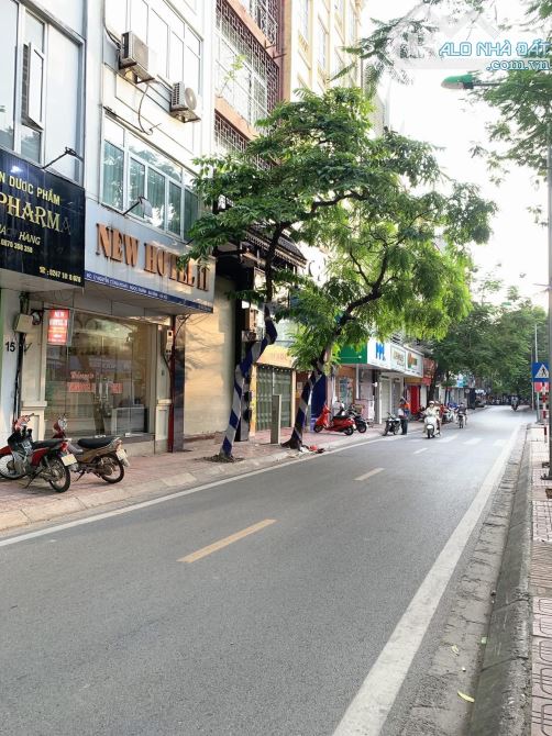 BÁN NHÀ MẶT PHỐ NGUYỄN CÔNG HOAN, BA ĐÌNH - VỈA HÈ - KINH DOANH SẦM UẤT - 100M2 CHỈ 26 TỶ