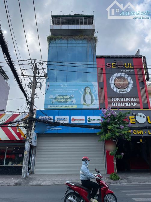 CHO THUÊ TÒA NHÀ MẶT TIỀN LÊ ĐỨC THỌ, P7 (HẦM TRỆT 4 LẦU 7X20) THANG MÁY, PCCC