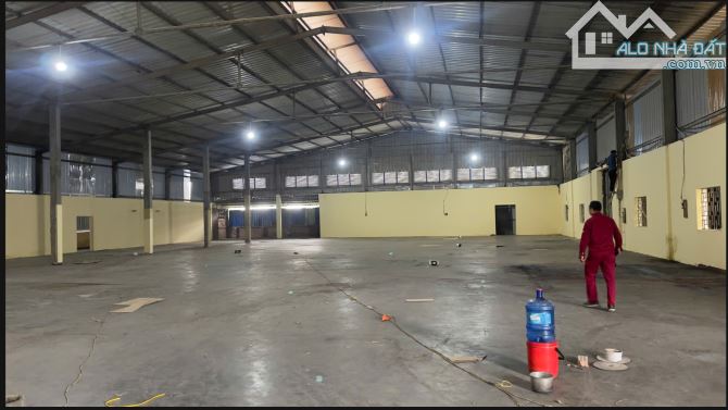Cho Thuê Kho xưởng độc lậo 2500m2 tại TỪ Sơn,Bắc Ninh.Cạnh KCN VSIP.Giá 70k/m2