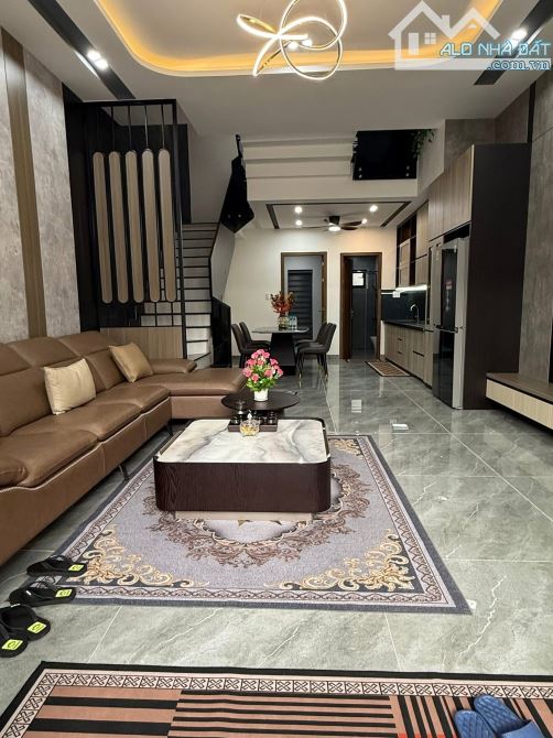 Bán nhà 3 tầng Hoà Minh 14 gần Kinh Dương Vương- Hoà Minh