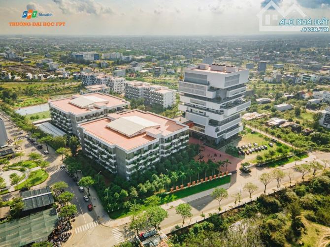 Bán lô fpt kẹp vệt cây xanh đường 10m5 Sát trường đại học fpt