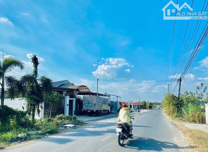 BÁN NGỘP LÔ ĐÂT TÂN THÔNG HỘI 129M2  , BAO RA SỔ