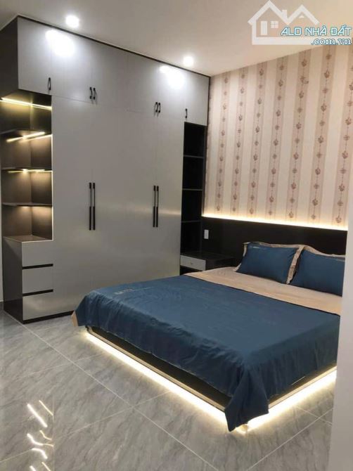 Bán căn 2 góc mặt tiền phường hiệp thành q12  4.5x15m , giá: 6 tỷ 45 còn TL