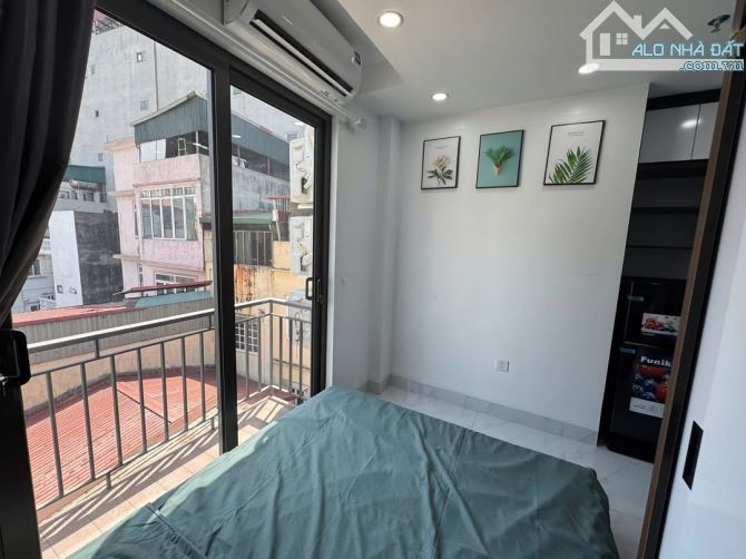 Bán Tòa CHDV Hào Nam – Dòng Tiền 80 Triệu/Th, 68m², 7 Tầng, 15 Phòng, Xây Mới, Ngõ Ba Gác