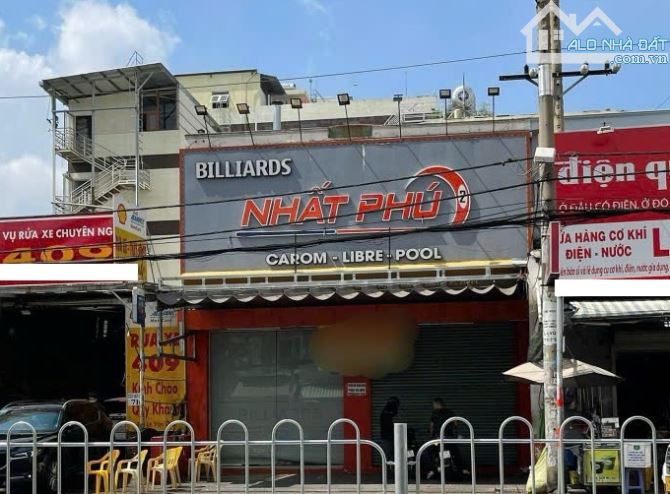 Cho thuê mbkd mặt tiền đường Tỉnh lộ 10 dt 6,8x9m trống suốt