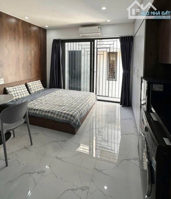 Bán Tòa CHDV Khâm Thiên, Thu 65 Triệu/Th – 60m², 7 Tầng, 12 Phòng, Full Thoáng, PCCC