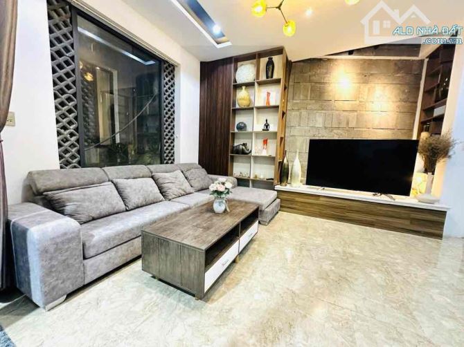 NHÀ KIỆT NỞ HẬU - SANG SẠCH ĐẸP - BAO NỘI THẤT