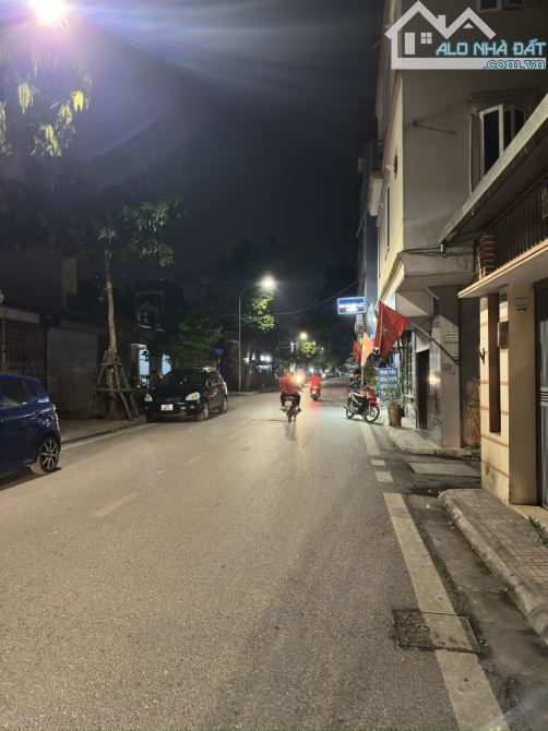 NHÀ ĐẸP LONG BIÊN – NGÕ THÔNG – Ô TÔ GẦN – HÀNG HIẾM CÓ!!