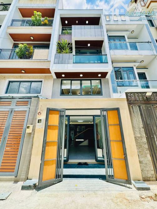 Bán Nhà Hẻm Thông OTO Lê Văn Sỹ (Quận 3), 2 Lầu, 62M2. Giá Chỉ 6.5 Tỷ. Sổ Hồng Riêng