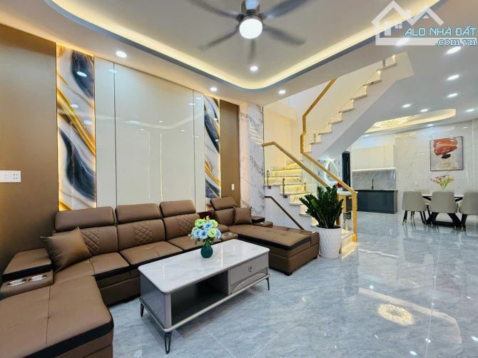 Bán nhà đẹp 3 tầng ĐS 3, P9 Gò Vấp – full nội thất, HXH, SHR, giá 6.5 tỷ TL