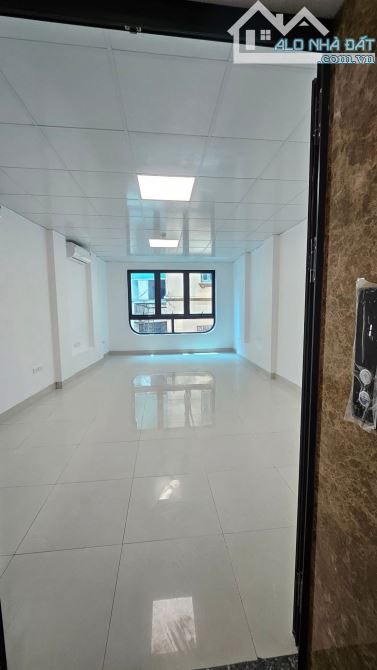 Cho thuê nhà mới - THANG MÁY - PCCC đầu đủ Thiên Hiền, Nam Từ Liêm 45m x 5T giá 30tr