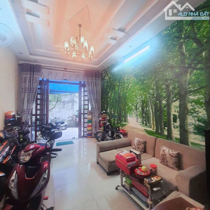 Nhà đẹp hẻm xe hơi Lê Trọng Tấn, 68m², 2PN, gần AEON, không gian ấm cúng, giá chỉ 6.1 tỷ