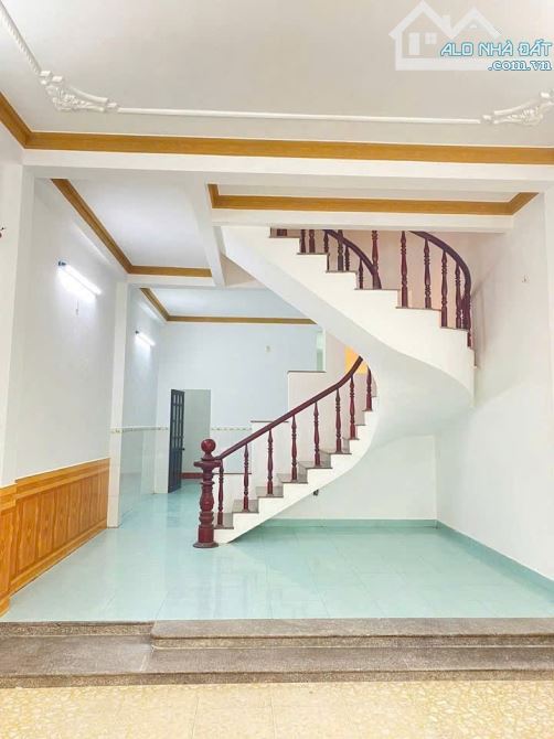 Bán nhà 2 tầng mặt tiền hòa minh - liên chiểu - Đà nẵng