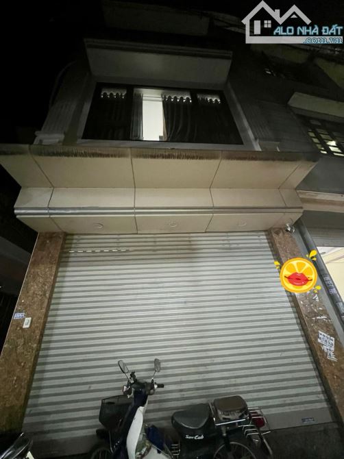 TOÀ NHÀ CHO THUÊ DÒNG TIỀN, LÔ GÓC 2 MẶT THOÁNG, THANG MÁY, NGÕ TRƯỚC NHÀ KINH DOANH, đườn - 1