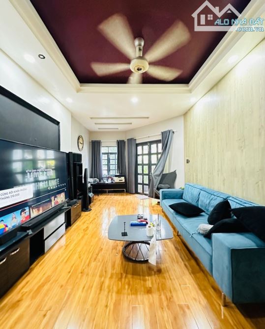Biệt thự sang trọng, DT 120m, hẻm xe hơi tránh, Bùi Đình Túy, Bình Thạnh