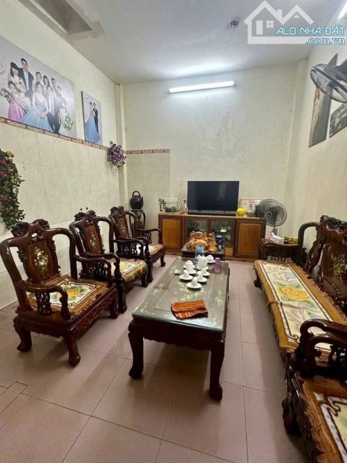 Nhà mặt phố, KD, 3 ô tô tránh vỉa hè, dân xây chắc chắn, 5 tầng, giá 13,7 tỷ