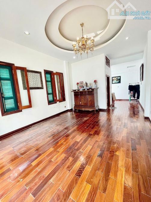CHÍNH CHỦ BÁN NHÀ MẶT NGÕ ĐƯỚNG LẠC LONG QUÂN DT 52M2, 6 Tầng, Mt 4.1M
