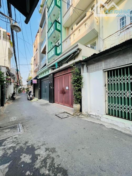 Bán nhà Hẻm 6m CMT8 Phường 7 Tân Bình 120m2 sổ vuông giá chỉ nhỉnh 14 tỷ.