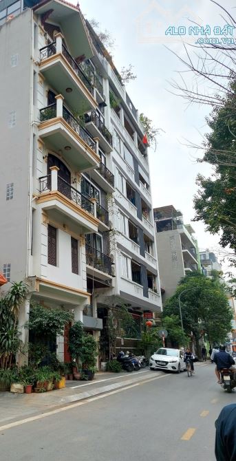Bán nhà mặt phố tại đường Thụy Khuê - Tây Hồ