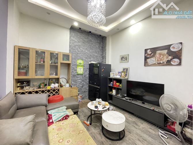 NGUYỄN ĐỨC CẢNH _HOÀNG MAI 45m 5 TẦNG 4PN  2 mặt thoáng giá 9 tỷ 5