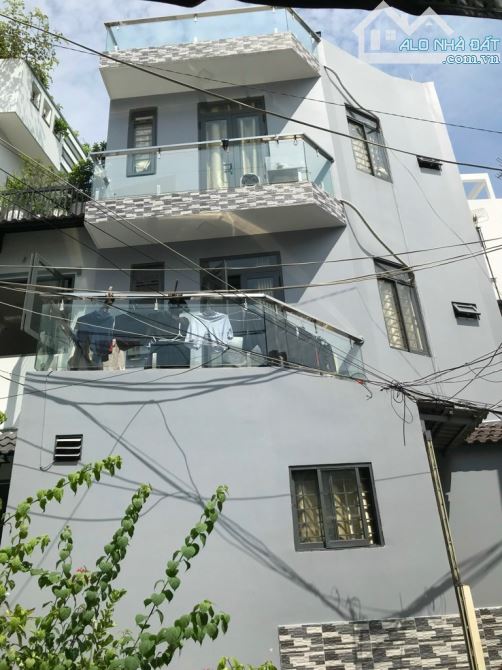 Bán nhà Hồng Bàng, quận 6, dt 5×6, 4 tầng btct, giá 3.25 tỷ