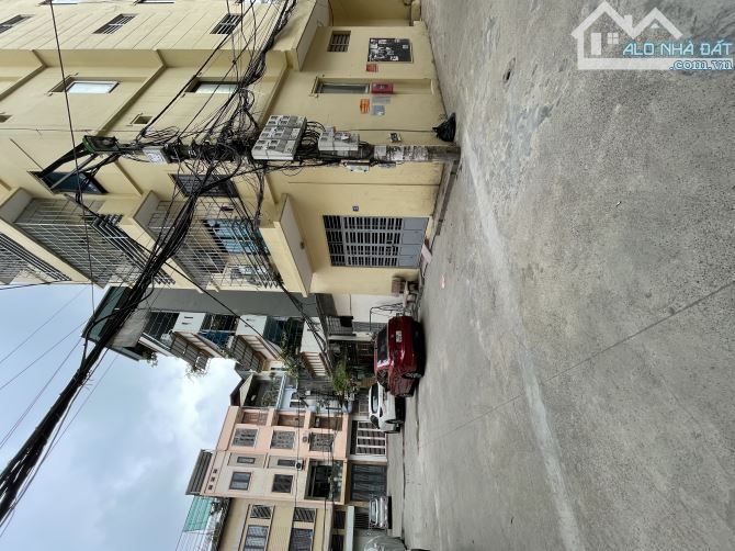 Bán nhà Phú Diễn - Lô góc -4 tầng - 2 thoáng. Ô tô tránh nhau. Giá 7.9 tỷ