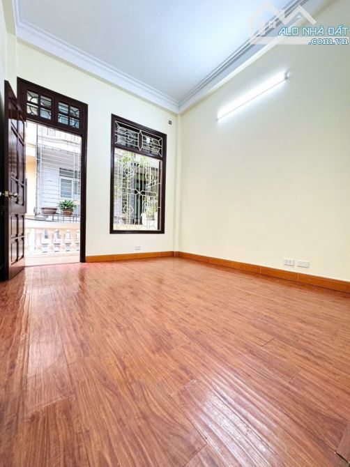 ❤️NHÀ ĐẸP NGỌC THUỴ - 4 TẦNG THÔNG KD - GẦN TRƯỜNG VIỆT PHÁP,