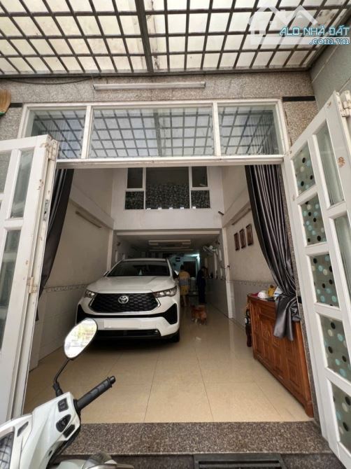 Bán gấp MTKD khu Bàu Cát dt 4x20, 1 trệt 1 lầu nhà còn đẹp giá 10 tỷ 99 tl