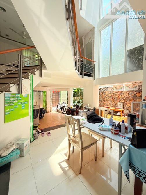 SIÊU HIẾM NGANG KHỦNG 7.4M - 91M2 - Cách 3 Căn ra Mặt Tiền