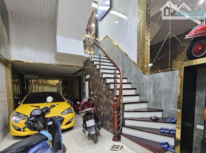 (HIẾM) Bán Nhà Nguyễn Chí Thanh, Phân lô oto, 45m2, 6 tầng, giá 18 tỷ